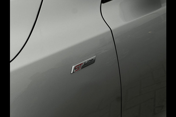 Ford Focus Wagon 1.5 EcoBoost ST Line Business NL AUTO | CARPLAY | CAMERA | LEDER | DEALER ONDERH | AFN. TREKHAAK | STUURWIEL VERW |