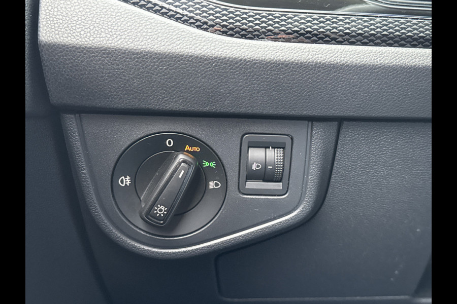 Volkswagen Taigo TSI 110PK DSG LIFE CAMERA/ACC/CARPLAY