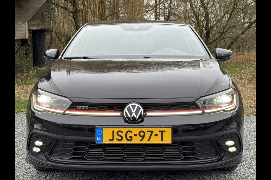 Volkswagen Polo 2.0 TSI GTI TSI 210PK DSG GTI-SPORT IQ-LIGHT/PDC/CARPLAY