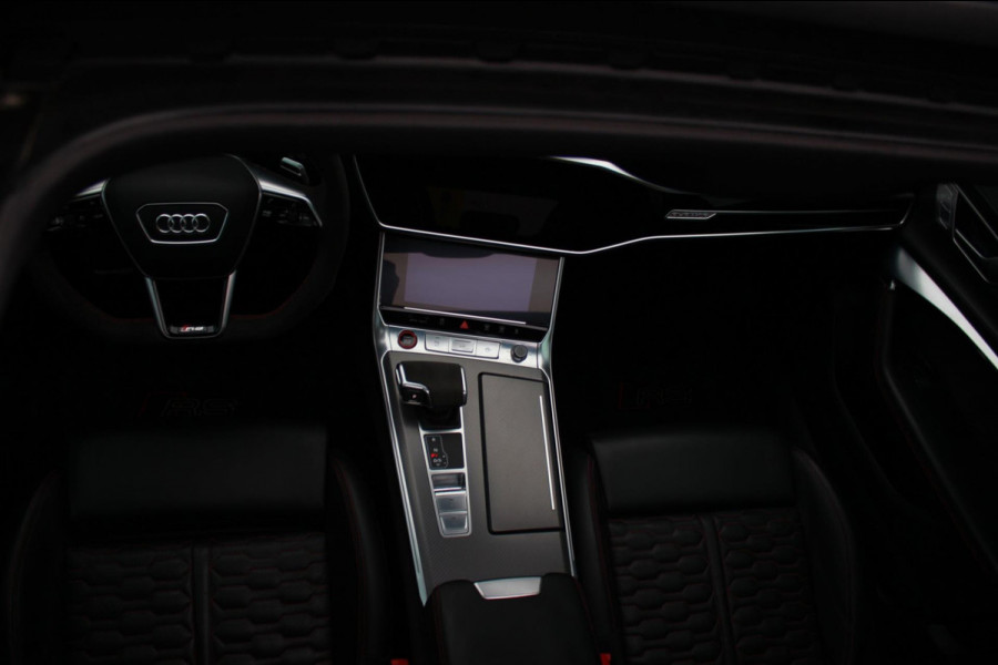 Audi A6 Avant RS 6 TFSI quattro