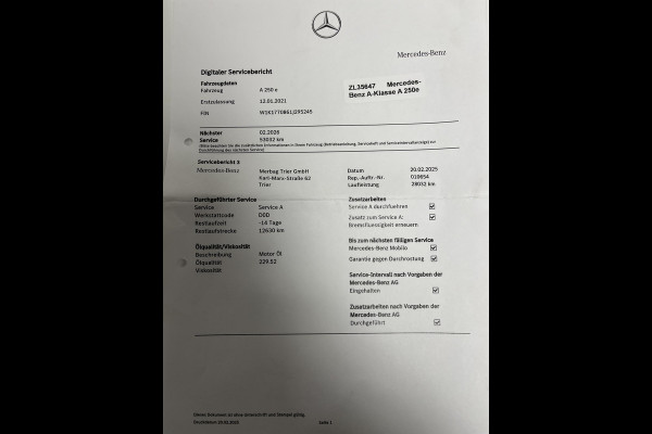 Mercedes-Benz A-Klasse 250 e AMG Line | Stoelverwarming | Navigatie | Getint glas | PDC | Climate contol