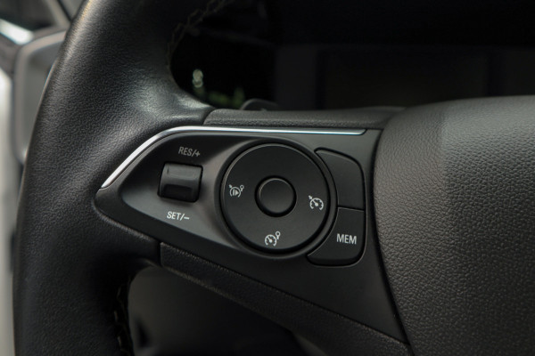 Opel Mokka 1.2 T Leder Navi Camera PDC Climate Stoelverwarm. Carplay Cruise BTW auto