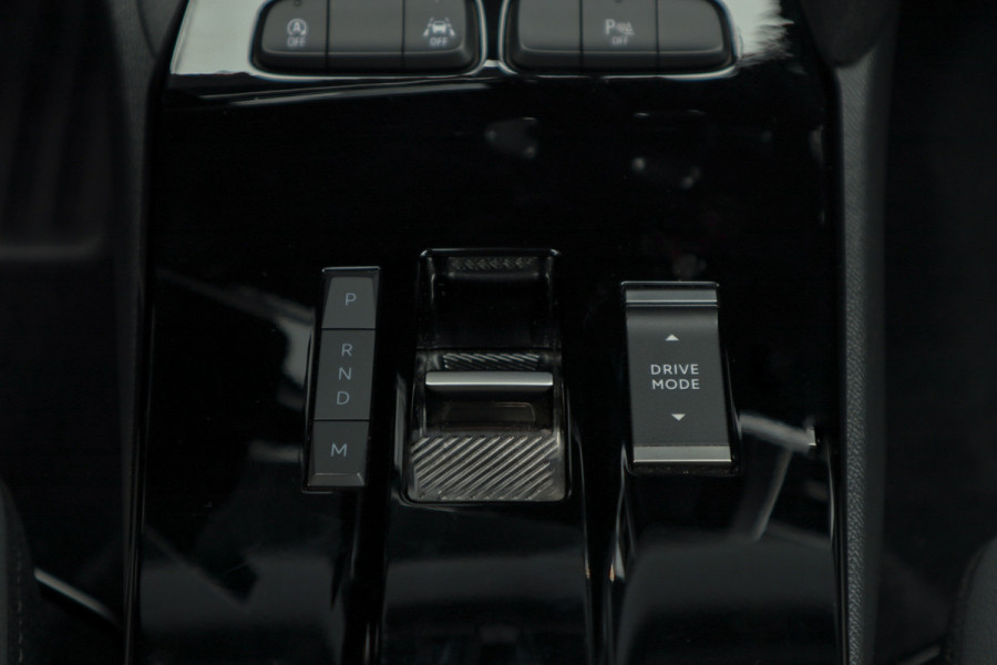 Opel Mokka 1.2 T Leder Navi Camera PDC Climate Stoelverwarm. Carplay Cruise BTW auto