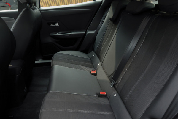 Opel Mokka 1.2 T Leder Navi Camera PDC Climate Stoelverwarm. Carplay Cruise BTW auto