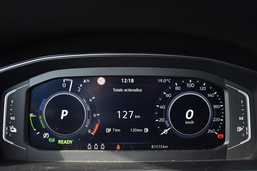 Volkswagen Passat Variant 218PK DSG HYBRID GTE BUSINESS TREKHAAK/IQ-LIGHT/VIRTUAL/LEDER