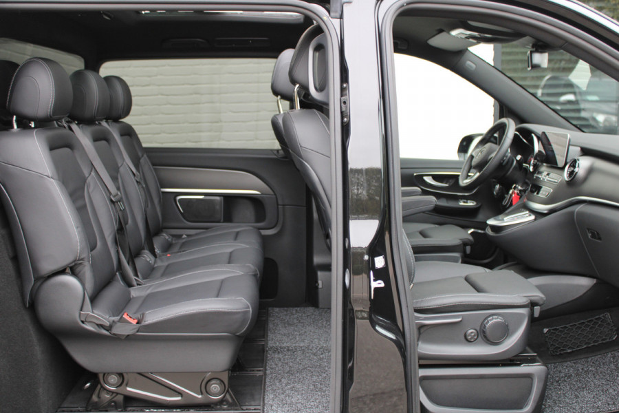 Mercedes-Benz V-Klasse 300d / DC / AMG / Panorama / 4.000km!! / Burmester / 360 Cam / Vol Opties / NIEUWSTAAT