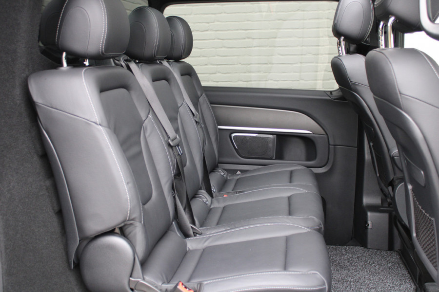 Mercedes-Benz V-Klasse 300d / DC / AMG / Panorama / 4.000km!! / Burmester / 360 Cam / Vol Opties / NIEUWSTAAT