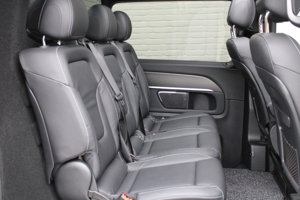 Mercedes-Benz V-Klasse 300d / DC / AMG / Panorama / 4.000km!! / Burmester / 360 Cam / Vol Opties / NIEUWSTAAT