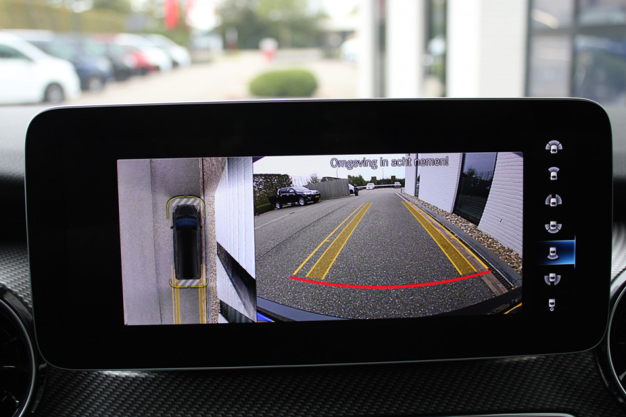 Mercedes-Benz V-Klasse 300d / DC / AMG / Panorama / 4.000km!! / Burmester / 360 Cam / Vol Opties / NIEUWSTAAT