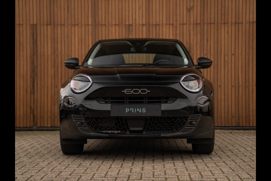 Fiat 600 1.2 Hybrid Urban 145pk | Pack Comfort | CarPlay | Achteruitrijcamera
