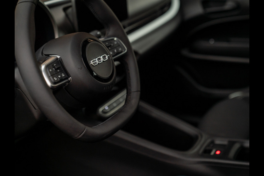 Fiat 600 1.2 Hybrid Urban 145pk | Pack Comfort | CarPlay | Achteruitrijcamera