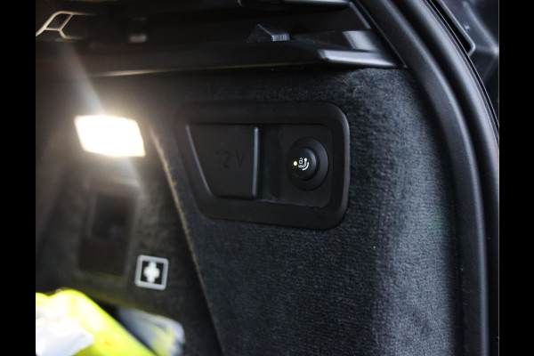 BMW X7 40d xDrive | Oxford Green - Skylounge - Trekhaak