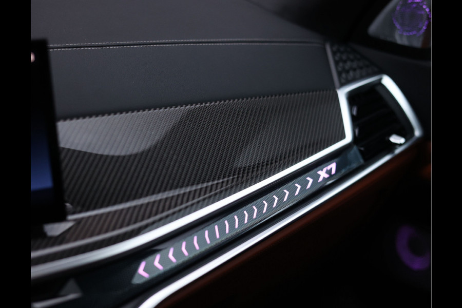 BMW X7 40d xDrive | Oxford Green - Skylounge - Trekhaak