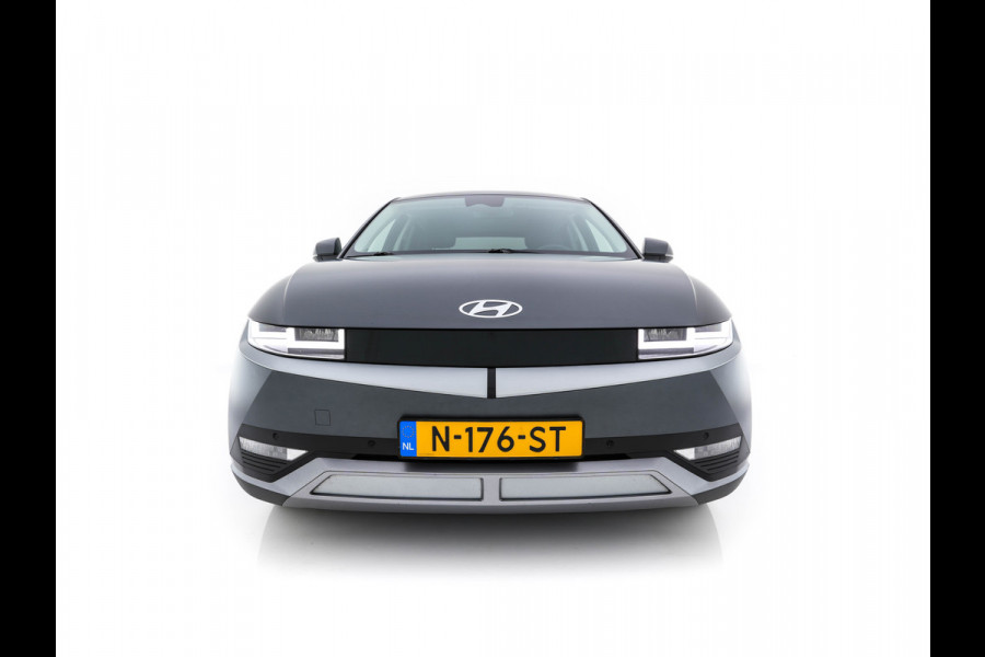 Hyundai IONIQ 5 Connect+ 73kWh [ 3-Fase ] {SOH-97%} (INCL-BTW) Aut *HEATPUMP | LEATHER | BOSE-AUDIO | FULL-LED | DIGI-COCKPIT | AMBIENT-LIGHT | DAB | SHIFT-PADDLES | HEAD-UP | NAVI-FULLMAP | KEYLESS | CAMERA | HEATED-COMFORTSEATS | ...