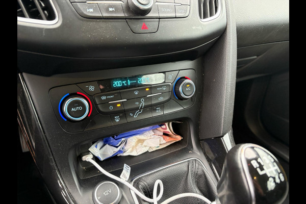Ford FOCUS Wagon 1.0 Ecoboost Titanium 125pk Trekhaak | Navigatie | Apple Carplay, Android Auto | Voorruit verwarming | Dealer onderhouden
