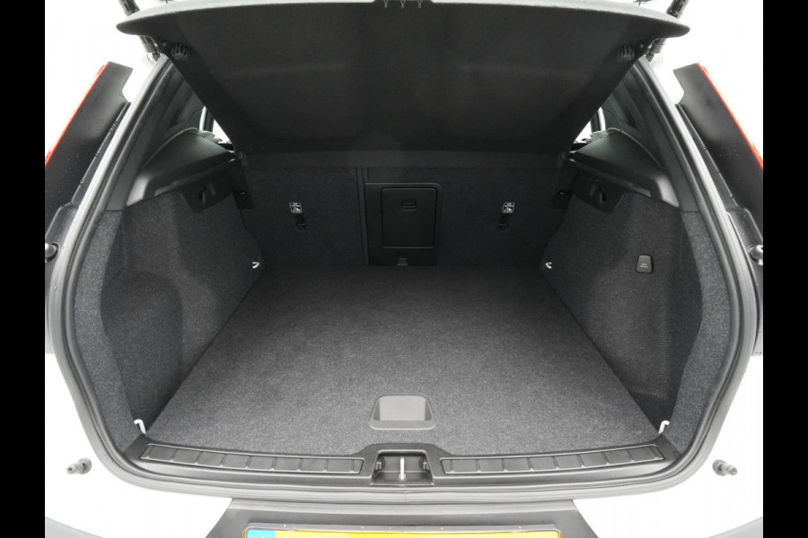 Volvo XC40 1.5 T5 260pk Recharge Inscription Expression Navigatie Camera Acc Carplay Dab 139