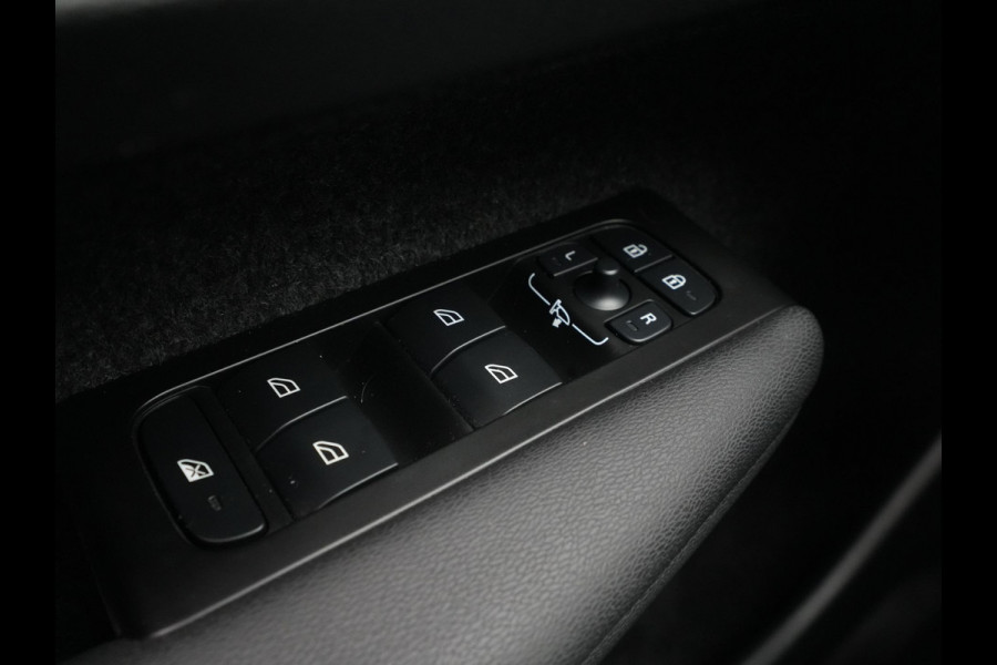 Volvo XC40 1.5 T5 260pk Recharge Inscription Expression Navigatie Camera Acc Carplay Dab 139