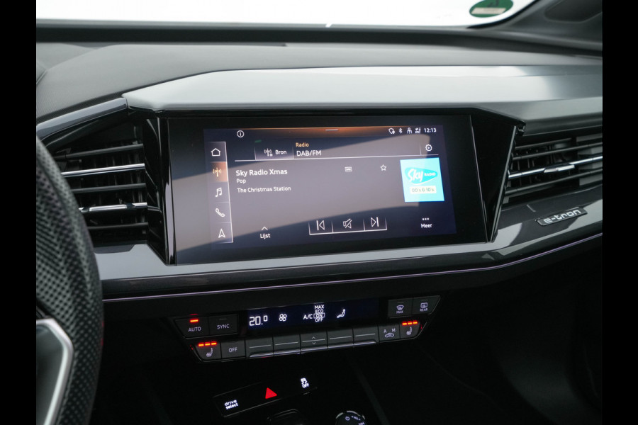 Audi Q4 e-tron 40 S-Line Competition Launch edition 77 kWh [ 3-Fase ] {SOH-87%} (INCL-BTW) *HEAT-PUMP | PANO | LEATHER-FABRIC | MATRIX-LED | ADAPTIVE-CRUISE | HEATED-SPORTSEATS | AMBIENT-LIGHT | DIGI-COCKPIT | CAMERA | KEYLESS | NAVI-FULLMAP | ...