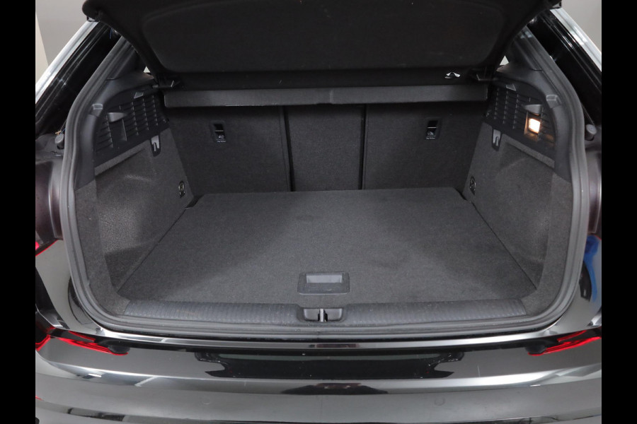 Audi Q2 35 TFSI S Edition 150pk AUT| 17'LM-velgen| Parksensors|Navi| Clima