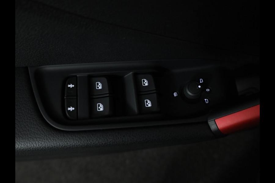 Audi Q2 35 TFSI S Edition 150pk AUT| 17'LM-velgen| Parksensors|Navi| Clima