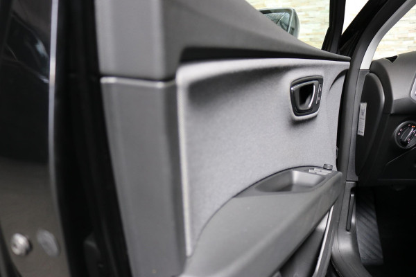 Seat Leon 1.0 EcoTSI Style Business Intense | AUTOMAAT | PDC | NAVI | NL AUTO | NAP |