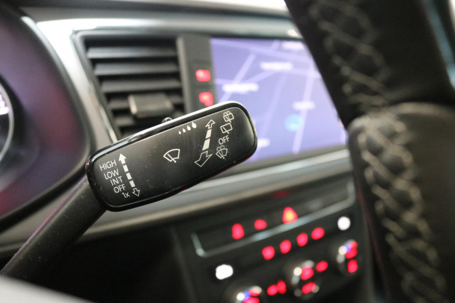 Seat Leon 1.0 EcoTSI Style Business Intense | AUTOMAAT | PDC | NAVI | NL AUTO | NAP |