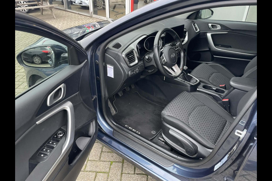 Kia Ceed 1.0 T-GDi DynamicLine / camera
