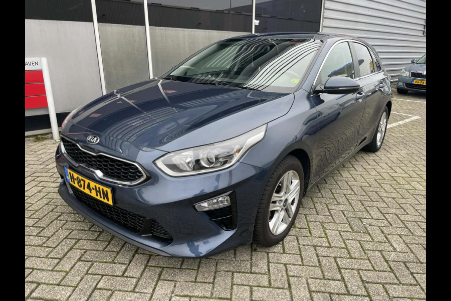 Kia Ceed 1.0 T-GDi DynamicLine / camera