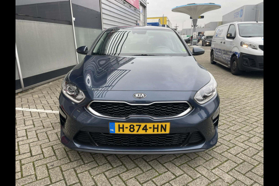 Kia Ceed 1.0 T-GDi DynamicLine / camera