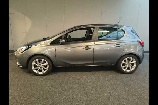 Opel Corsa 1.4 Online Edition 90PK uit 2017 Rijklaar + 12 maanden Bovag-garantie Henk Jongen Auto's in Helmond,  al 50 jaar service zoals 't hoort!