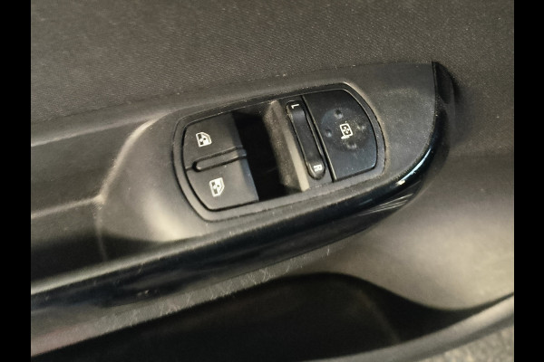 Opel Corsa 1.4 Online Edition 90PK uit 2017 Rijklaar + 12 maanden Bovag-garantie Henk Jongen Auto's in Helmond,  al 50 jaar service zoals 't hoort!