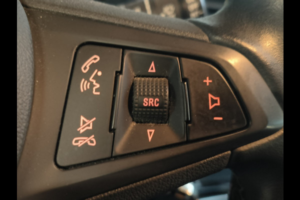 Opel Corsa 1.4 Online Edition 90PK uit 2017 Rijklaar + 12 maanden Bovag-garantie Henk Jongen Auto's in Helmond,  al 50 jaar service zoals 't hoort!