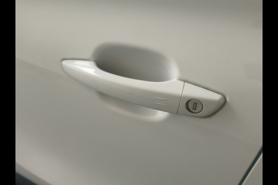 Opel Crossland X 1.2 Turbo Innovation AUTOMAAT uit 2019 Rijklaar + 12 maanden Bovag-garantie Henk Jongen Auto's in Helmond,  al 50 jaar service zoals 't hoort!