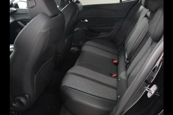 Peugeot 408 1.2 PureTech Allure 130pk Automaat | Comfort Pakket, Electrische stoelverstelling LV, stoelverwarming  Camera 360  Navigatie  Climate Control  Dab  Led Parkeer sensoren
