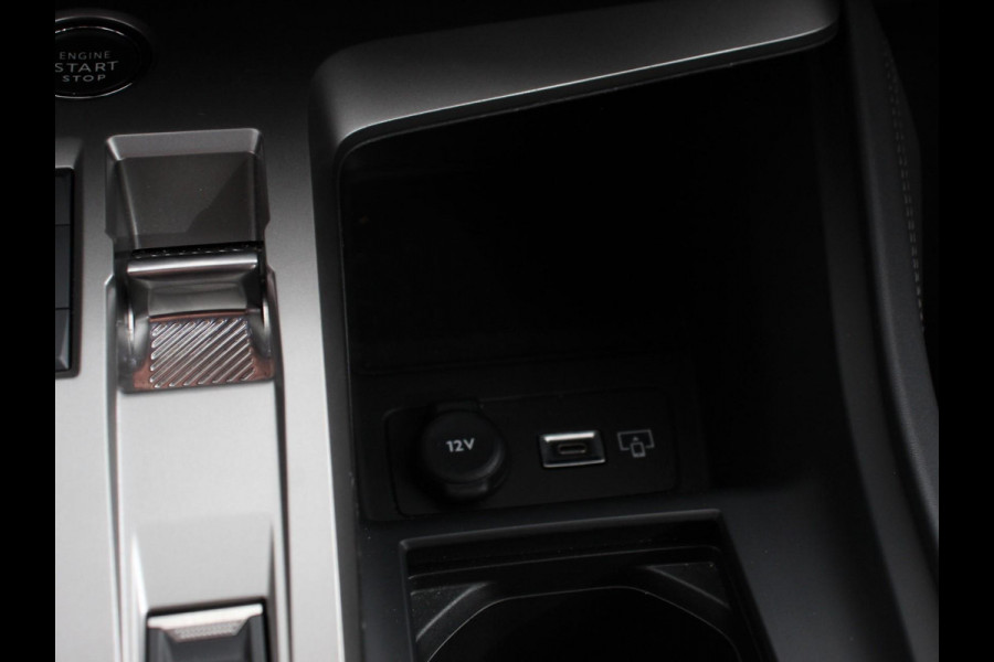 Peugeot 408 1.2 PureTech Allure 130pk Automaat | Comfort Pakket, Electrische stoelverstelling LV, stoelverwarming  Camera 360  Navigatie  Climate Control  Dab  Led Parkeer sensoren