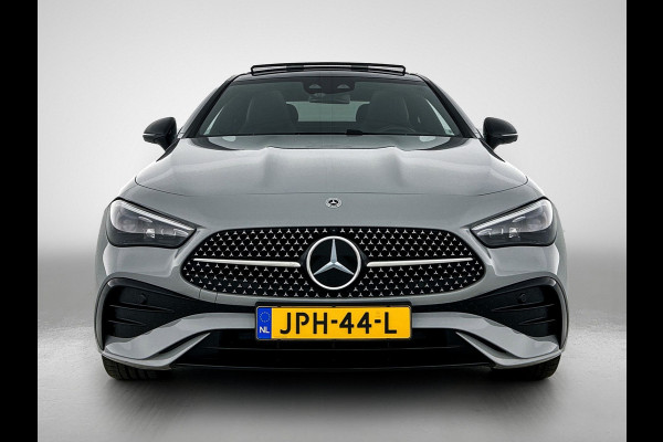 Mercedes-Benz CLE Coupé 300 e AMG Plug-In Hybride AMG Line Premium Plus | Night Pakket | Trekhaak | Distronic | Panorama Schuif-Kanteldak | Stuur en Stoelverwarming. Inclusief 24 maanden MB Certified garantie voor Europa.