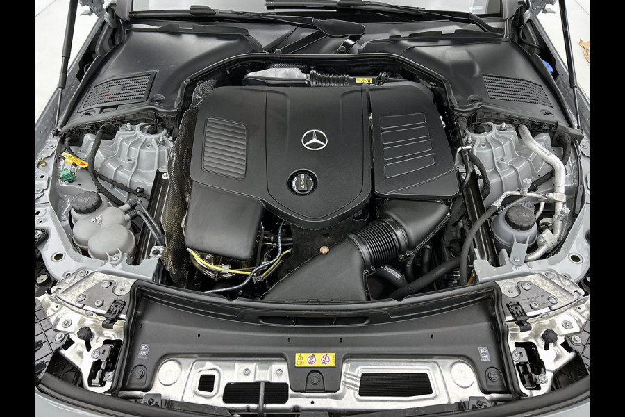 Mercedes-Benz CLE Coupé 300 e AMG Plug-In Hybride AMG Line Premium Plus | Night Pakket | Trekhaak | Distronic | Panorama Schuif-Kanteldak | Stuur en Stoelverwarming. Inclusief 24 maanden MB Certified garantie voor Europa.