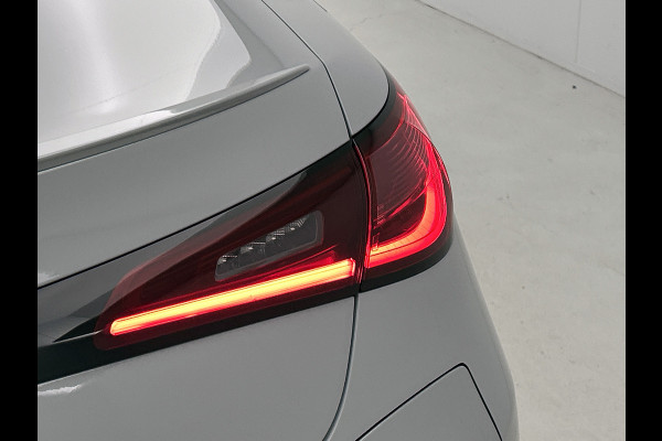 Mercedes-Benz CLE Coupé 300 e AMG Plug-In Hybride AMG Line Premium Plus | Night Pakket | Trekhaak | Distronic | Panorama Schuif-Kanteldak | Stuur en Stoelverwarming. Inclusief 24 maanden MB Certified garantie voor Europa.