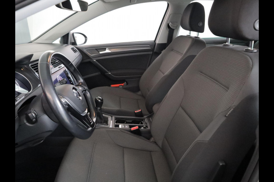 Volkswagen Golf 1.0 TSI Comfortline 115pk 6bak| LM-velgen| Navi| extra getint glas|