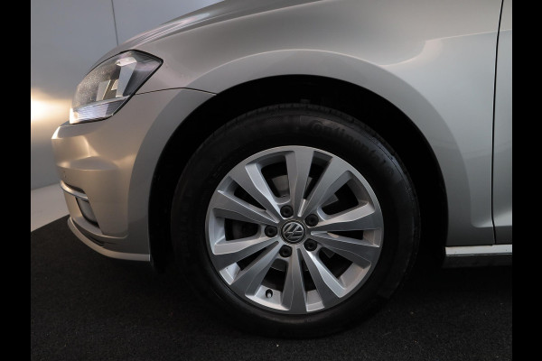Volkswagen Golf 1.0 TSI Comfortline 115pk 6bak| LM-velgen| Navi| extra getint glas|