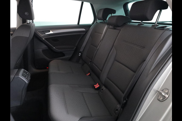 Volkswagen Golf 1.0 TSI Comfortline 115pk 6bak| LM-velgen| Navi| extra getint glas|
