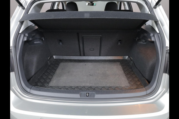 Volkswagen Golf 1.0 TSI Comfortline 115pk 6bak| LM-velgen| Navi| extra getint glas|