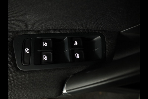 Volkswagen Golf 1.0 TSI Comfortline 115pk 6bak| LM-velgen| Navi| extra getint glas|