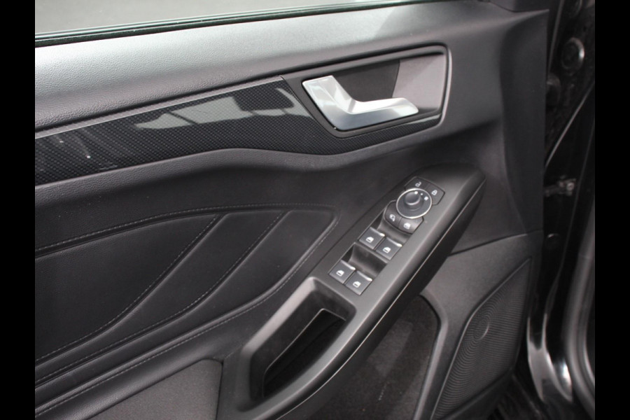 Ford Focus 1.0 EcoBoost Hybrid ST Line Navigatie Climate Control Led Dab Camera Parkeer sensoren Cruise Control Lichtmetalen velgen