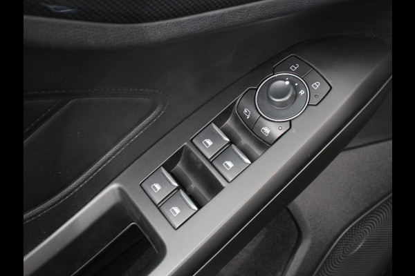 Ford Focus 1.0 EcoBoost Hybrid ST Line Navigatie Climate Control Led Dab Camera Parkeer sensoren Cruise Control Lichtmetalen velgen