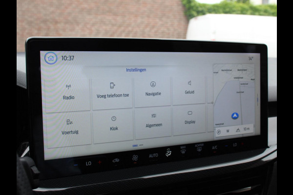 Ford Focus 1.0 EcoBoost Hybrid ST Line Navigatie Climate Control Led Dab Camera Parkeer sensoren Cruise Control Lichtmetalen velgen