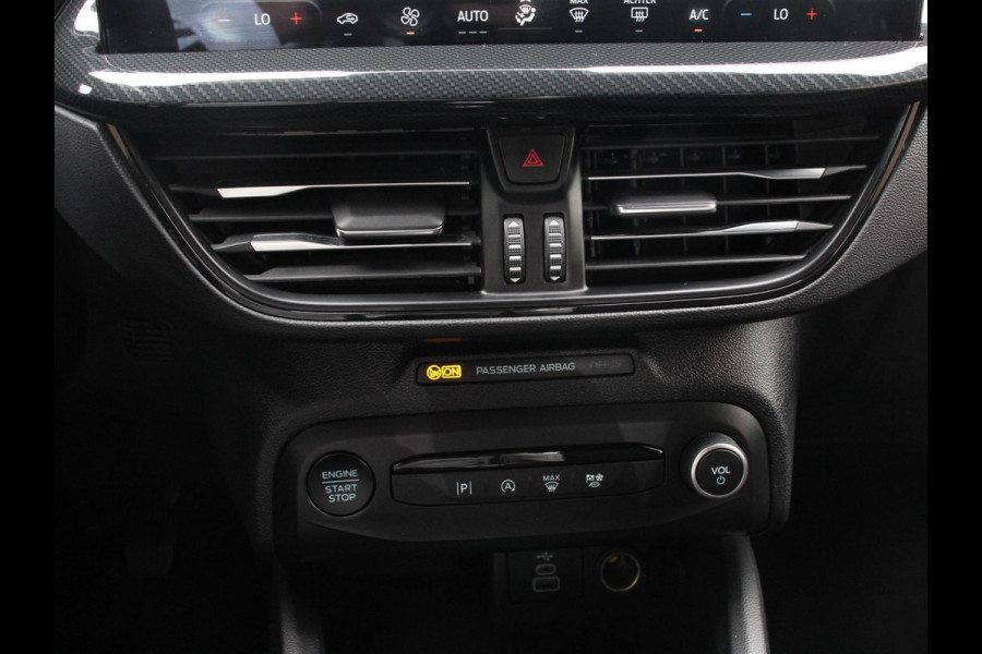 Ford Focus 1.0 EcoBoost Hybrid ST Line Navigatie Climate Control Led Dab Camera Parkeer sensoren Cruise Control Lichtmetalen velgen