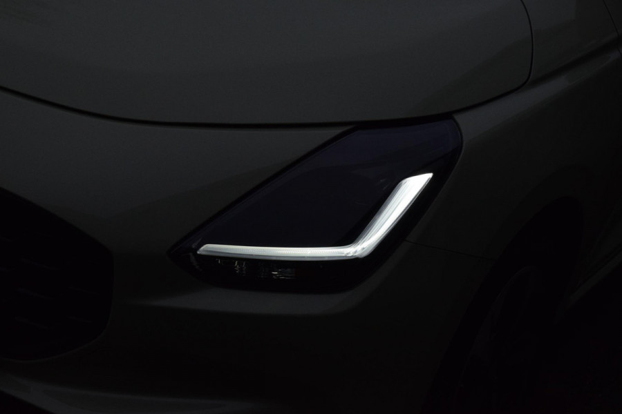 Suzuki Swift 1.2 Style Smart Hybrid|Carplay|Camera