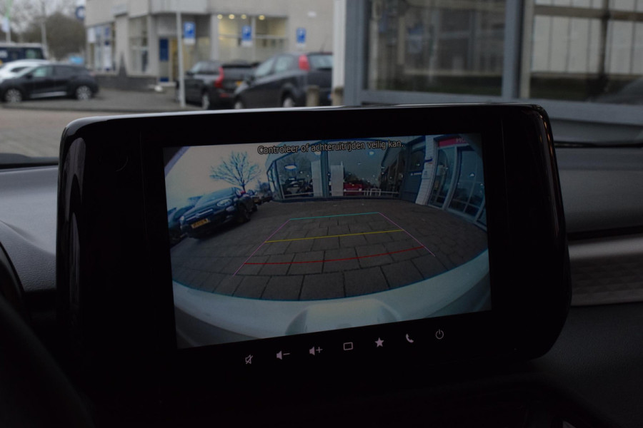 Suzuki Swift 1.2 Style Smart Hybrid|Carplay|Camera