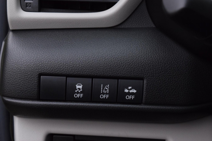 Suzuki Swift 1.2 Style Smart Hybrid|Carplay|Camera